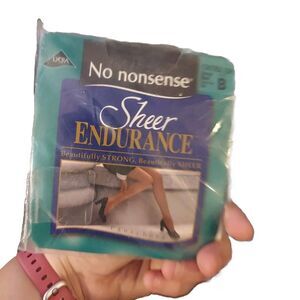No Nonsense Sheer Endurance Control Top Nylon Pantyhose Stockings Almost Black B